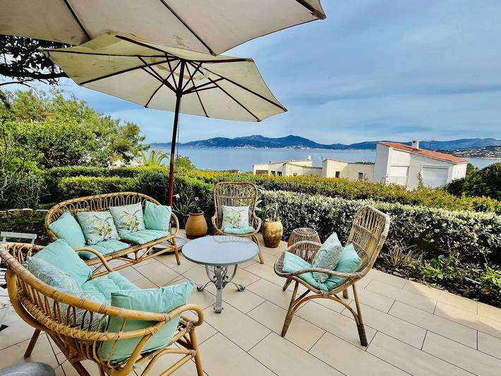 Villa 3 Chambres avec Jardin et Terrasse - Climatisée, Parking, Wi-Fi in Pietrosella, Golfe D'Ajaccio
