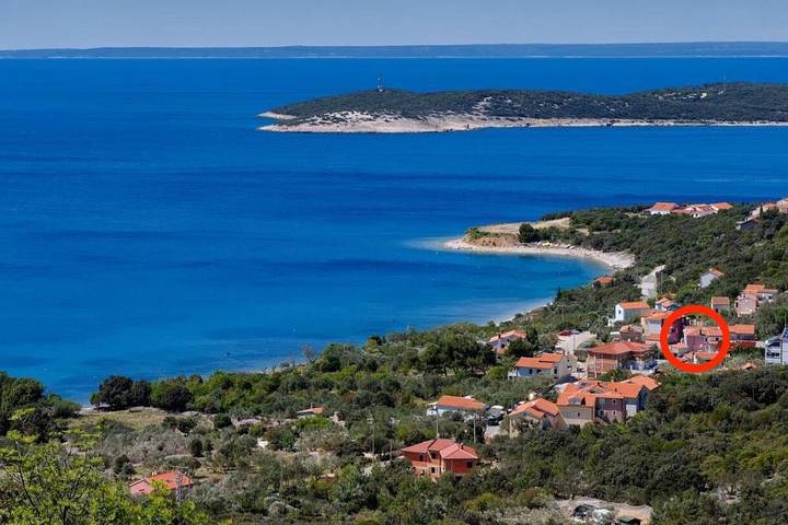 Ferienhaus für 7 Personen, mit Balkon/Terrasse auf Cres - 2
