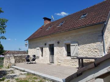 Chambre d’hôte pour 4 personnes, avec jardin à Carlucet