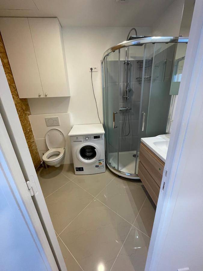 Appartement entier, Two-Bedroom Apartment in Chilly-Mazarin, Essonne