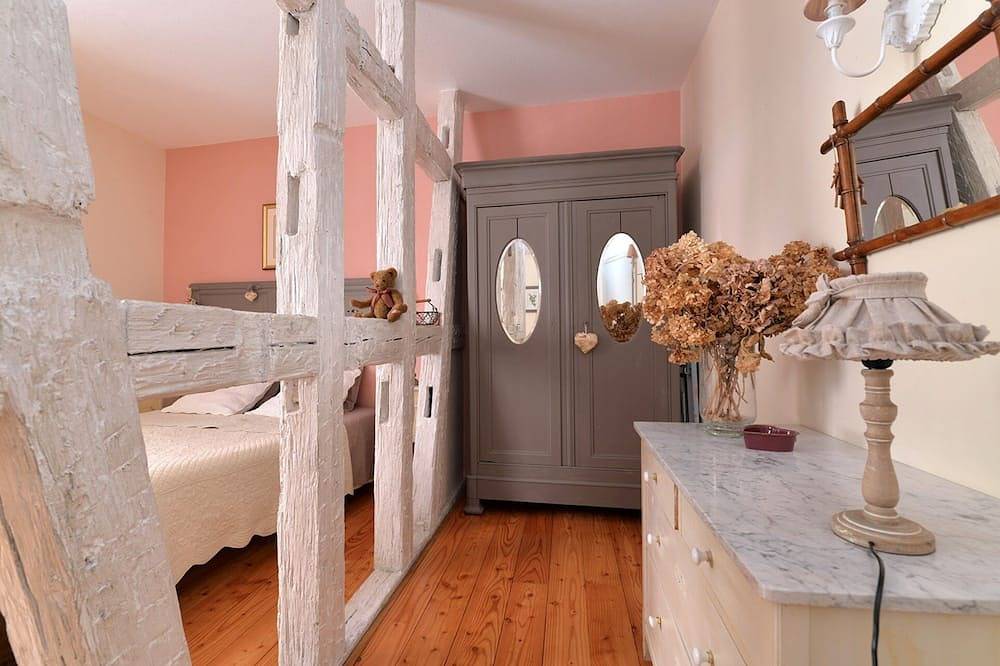 Appartement entier, Appartement récent, totalement équipé, dans Maison de caractère , Centre Ville in Colmar, Région de Colmar