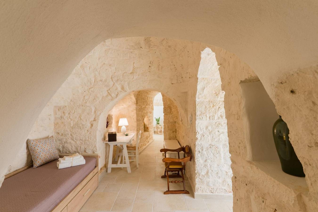 Casa Vacanze 'Trullo Amami Con Piscina Privata' con Piscina Privata, Wi-Fi e Aria Condizionata in San Michele Salentino, Salento