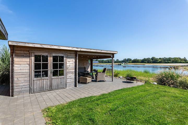 Holiday rental for 6 people, with Garden and Sauna as well as Lake view