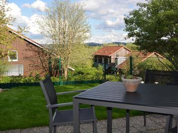 Ferienhaus für 4 Personen, mit Garten in Zandt
