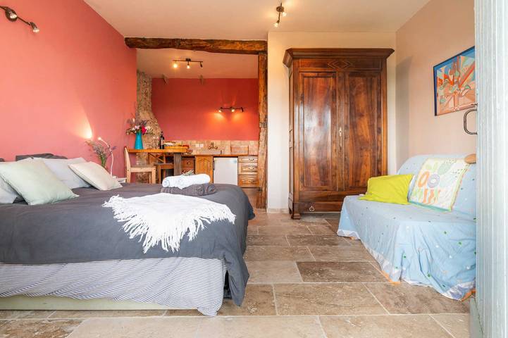 Gîte pour 4 personnes, avec terrasse et piscine à Montréal (Lanquedoc-Roussillon) - 4