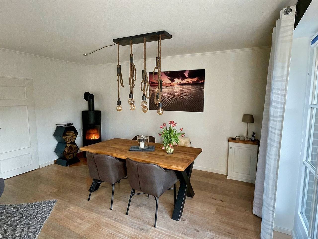 Ganze Wohnung, Ferienwohnung in Borgsum: Terrasse, Garten, Kamin & Hund erlaubt in Borgsum, Föhr
