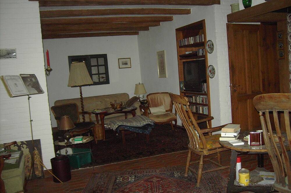 Idyllischer alter Bauernhof am Weiher mit grossem Garten und Loggia in Bocholt, Niederrhein