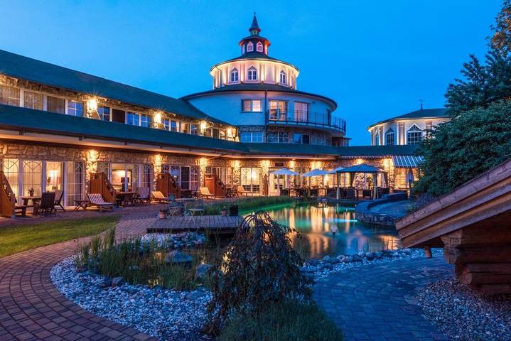 Hotel für 2 Personen, mit Whirlpool und Terrasse sowie Garten und Pool in Senftenberg