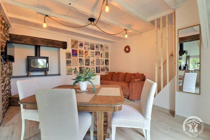 Gîte pour 3 personnes, avec Terrasse ainsi que Jardin et Vue à Hédé-Bazouges - 3