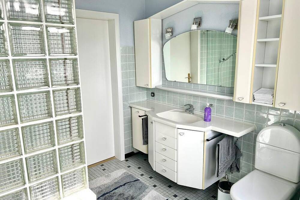 Ganze Wohnung, Refugium am Höcherberg - Ferienwohnung mit Balkon in Bexbach, Saarpfalz-Kreis