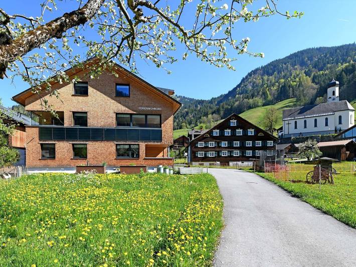 Ferienhaus für 9 Personen, mit Balkon und Ausblick in Schoppernau - 3