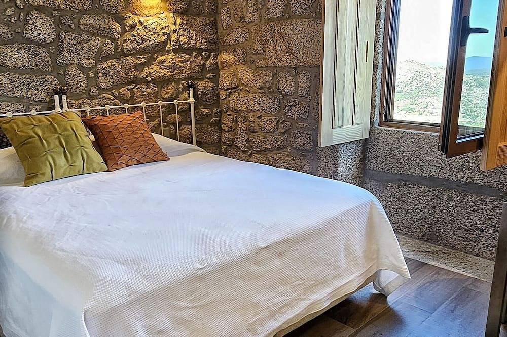 Um Jardim em Monsanto in Monsanto, Monsanto e Idanha-a-Velha