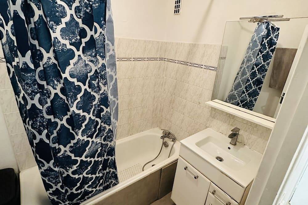 Entire apartment, Appartement Moderne, Propre Très Calme in Champigny-sur-Marne, Val-de-Marne