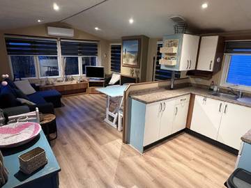 Vacation Rental for 6 Guests in Kamperland, Zeeland Coast, Picture 4