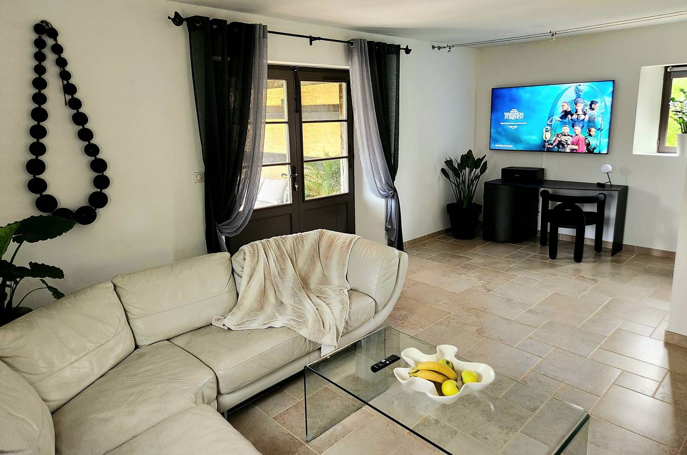 Dordogne's golden triangle holiday home accommodating 10 in Castelnaud-la-Chapelle, Périgord Noir