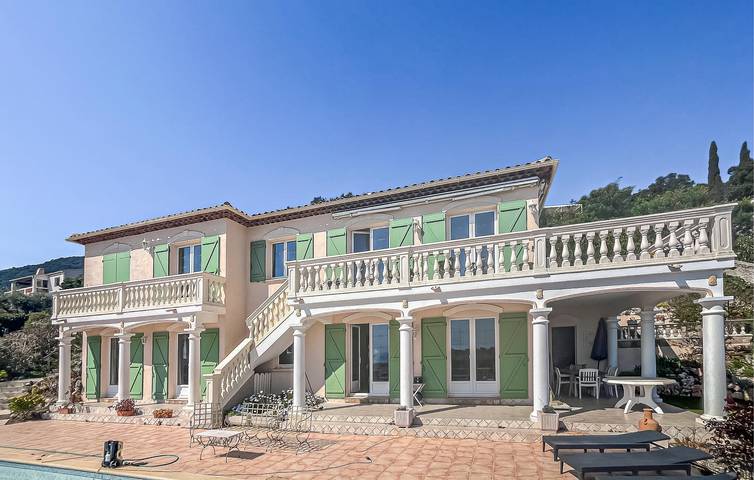 Ferienhaus für 5 Personen, mit Terrasse und Garten, mit Haustier in Cavalaire-sur-Mer - 2