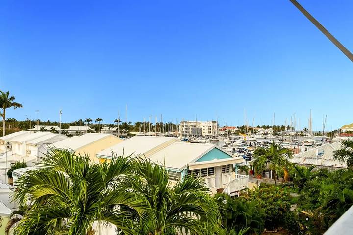 Gîte pour 4 personnes, avec piscine et balcon dans Golf international de Saint François - 4