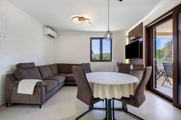 Entire apartment, Apartment 'Maslina' with Sea View, Wi-Fi and Air Conditioning in Novigrad, Mareda