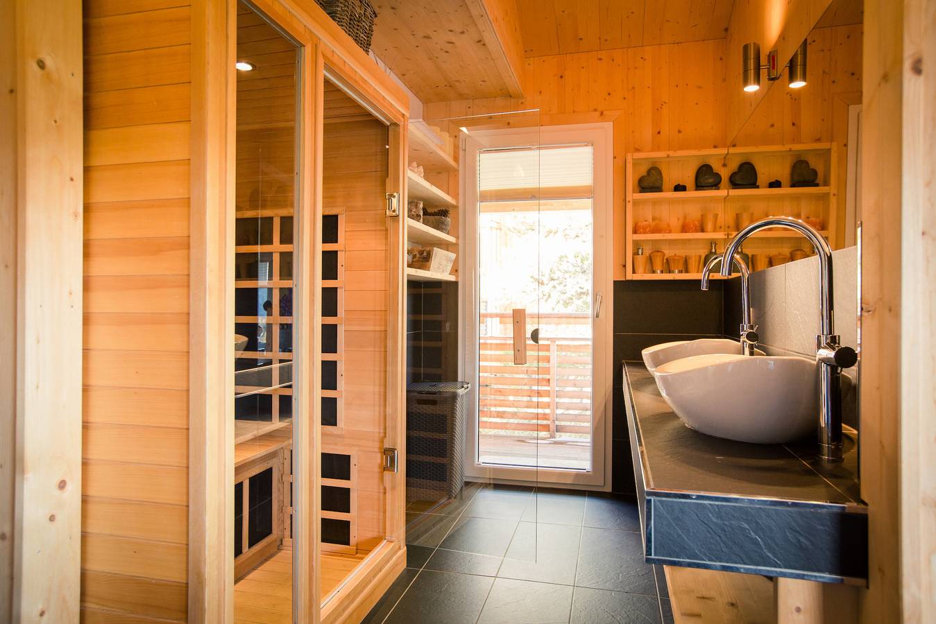 Ferienhaus # 6 mit Ir-Sauna und Whirlwanne in Stadl-Predlitz, Turracher Höhe