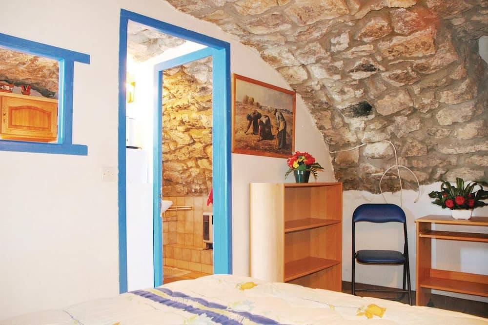 Appartement entier, Bel appartement T1 à La Beaume in Labeaume, Ardèche