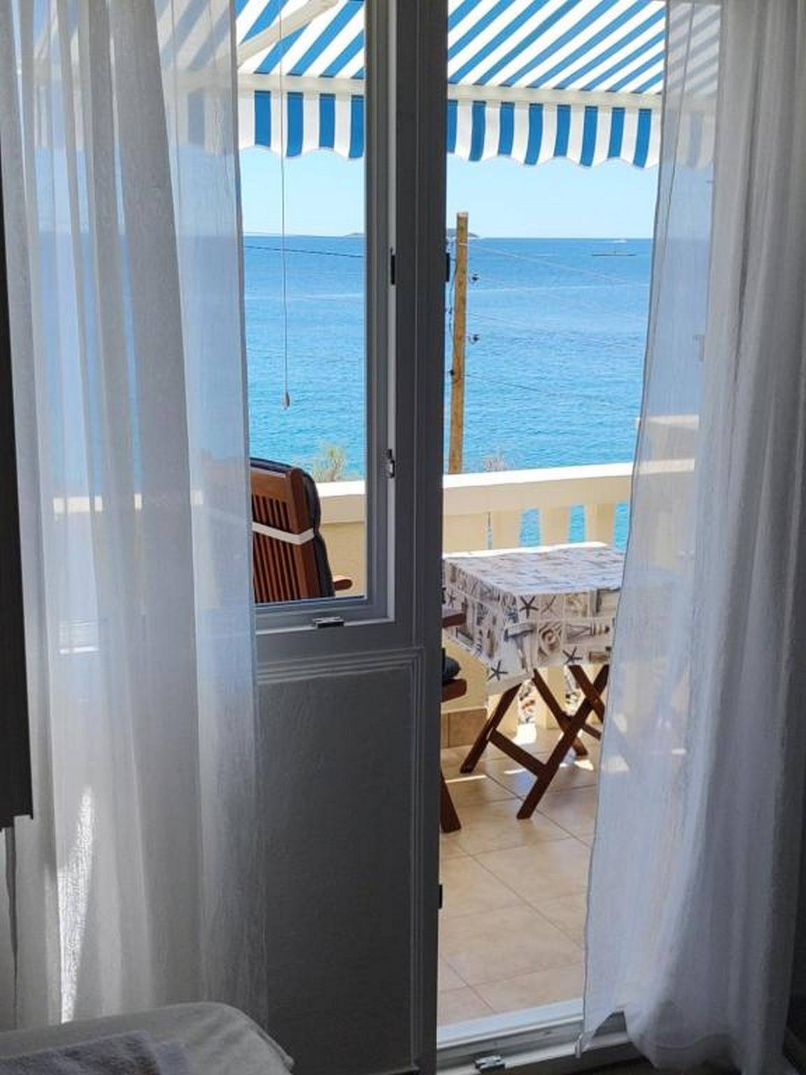 Ganzes Studio, Studio für 2 Personen mit Balkon in Prvić Luka (Kroatische Adria), Prvić Luka
