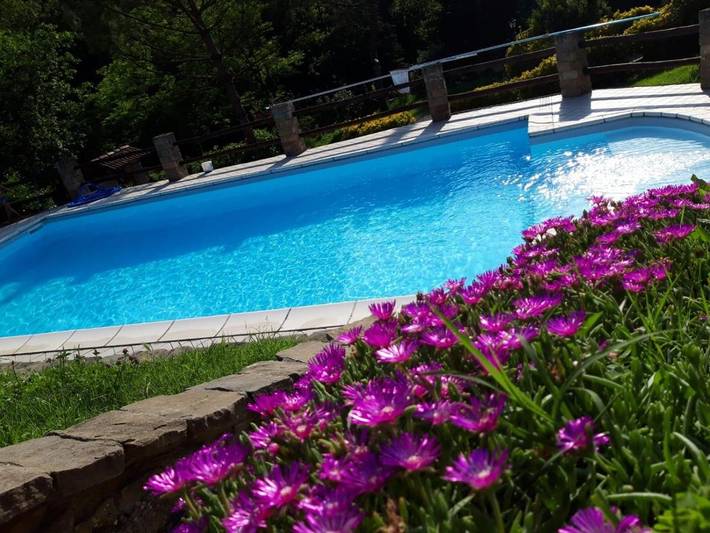 Location de vacances pour 2 personnes, avec jardin ainsi que vue et piscine à Acqui Terme - 4