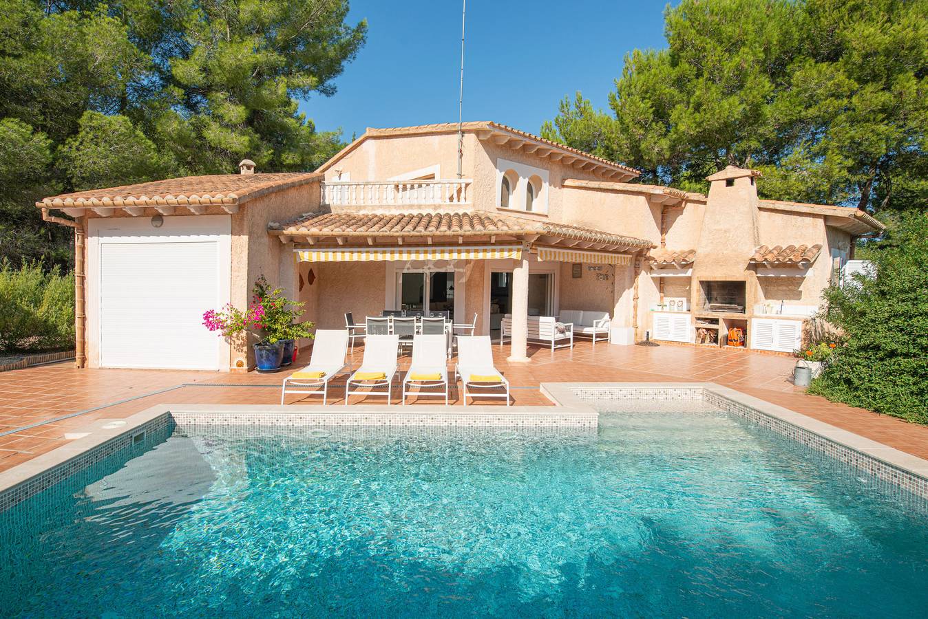Villa Estranys, con piscina privada in Bonaire, Alcúdia