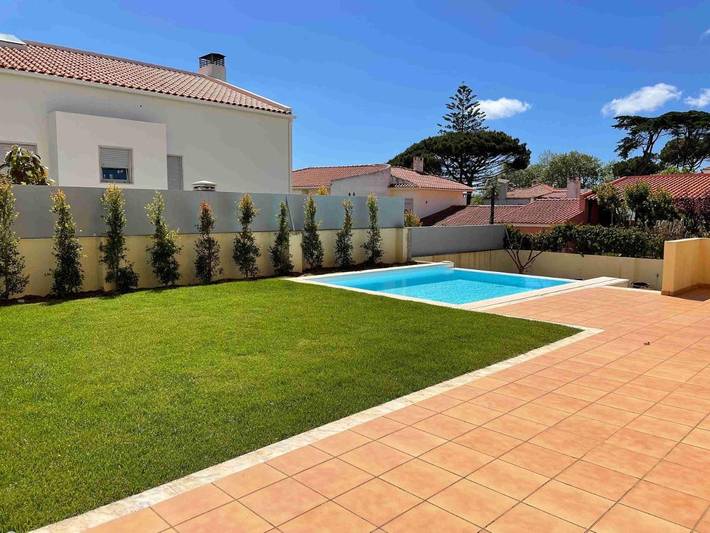 Casa rural para 8 personas, con Balcón y Terraza además de Jardín y Piscina en Estoril - 4