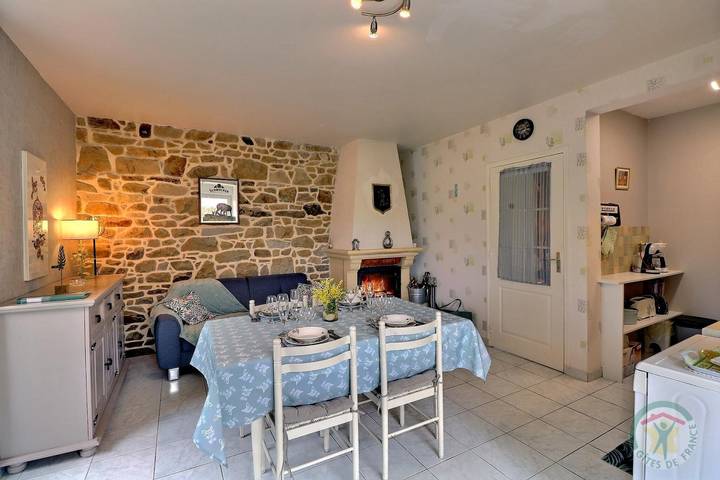 Gîte pour 4 personnes, avec jardin à Roz-sur-Couesnon - 3