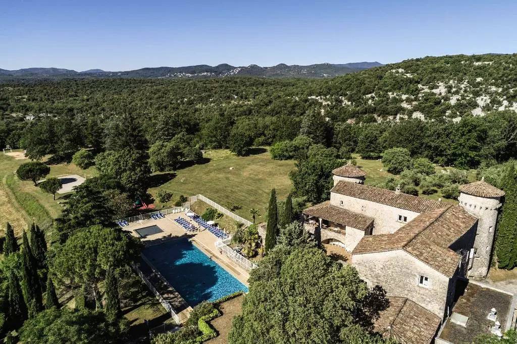 Appartement entier, 2 Pièces 2 Personnes Pmr in Berrias-et-Casteljau, Parc national des Cévennes