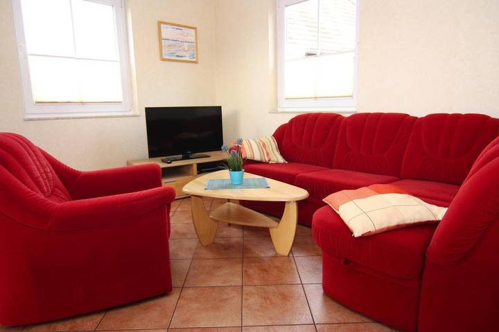Ferienhaus für 6 Personen, mit Terrasse und Sauna in Kühlungsborn - 4