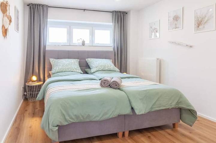 Ganze Wohnung, Njoy! Relax Apartment | Beuren Therme, Terrasse & Parkplatz in Beuren-Balzholz, Beuren
