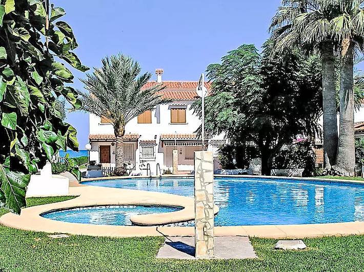 Villa für 4 Personen, mit Garten und Pool in Alicante Provinz