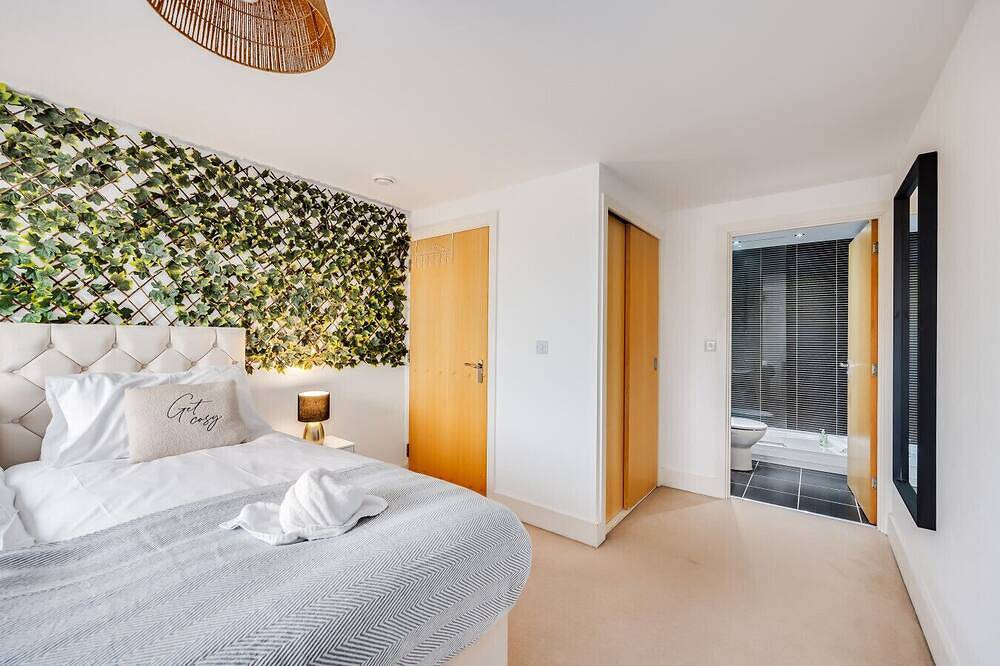 Charming Apartment • Balcony • Parking • Fast Wifi • Smart Tv in Milton Keynes, Südostengland