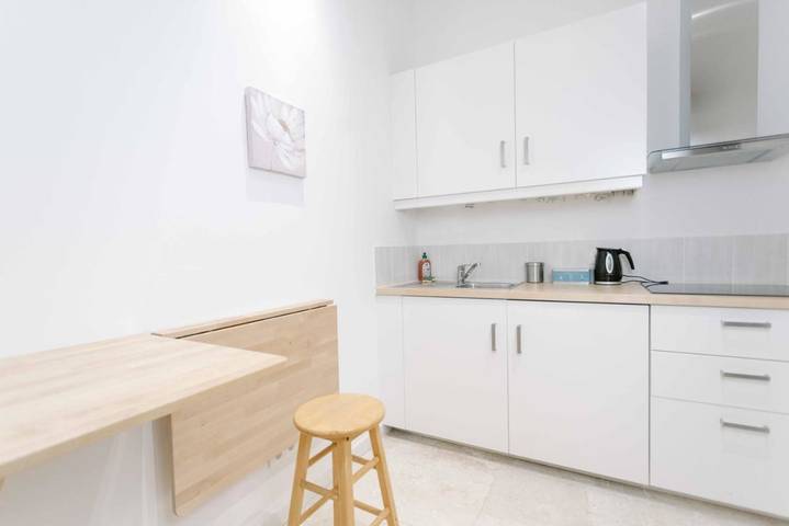 Location de vacances pour 2 personnes, avec vue ainsi que jardin et piscine à Sainte-Sabine-Born - 4