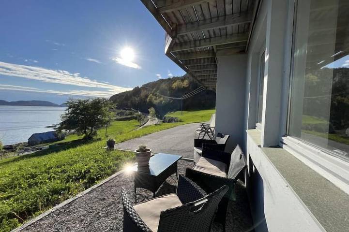 Ferienwohnung für 2 Personen, mit Terrasse in Flora