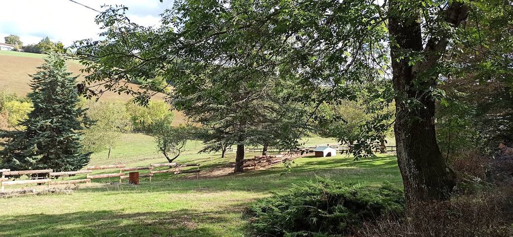Gîte pour 4 personnes, avec piscine et terrasse dans l' Isère - 3