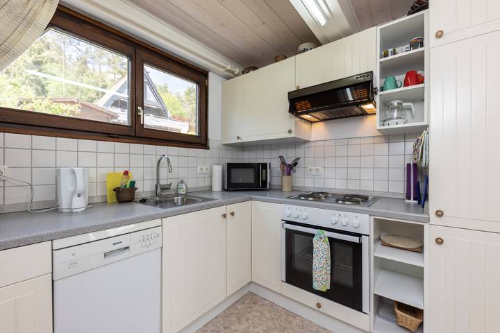 Ganze Wohnung, Ferienhaus Düperthal, Frau Bartolomay - Ferienhaus mit Wintergarten am Waldrand in Hilchenbach, Kreis Siegen-Wittgenstein