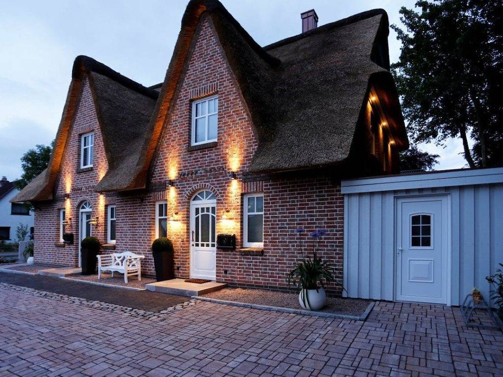 Ferienhaus in Büsum mit Schwimmbecken in Büsum, Dithmarschen
