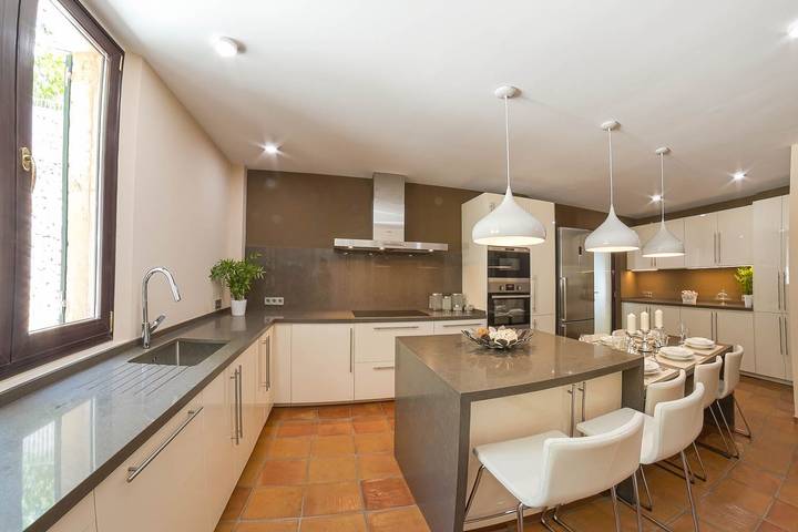 Ganze Wohnung, Ferienwohnung für 8 Personen mit Garten in Deià, Mallorcas Küste