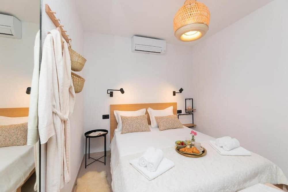 Villa Adriana-Two bedroom Villa with Swimming pool in Milna, Brac