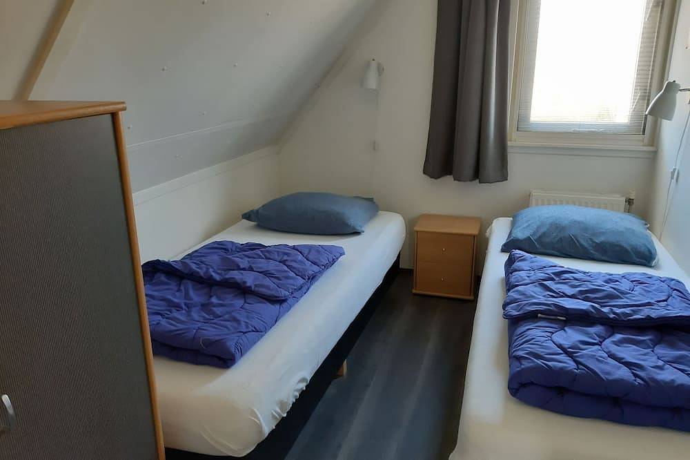 Comfortable holiday home near the beach with garden, with playground and pool in Noord-Holland - Nordseeküste