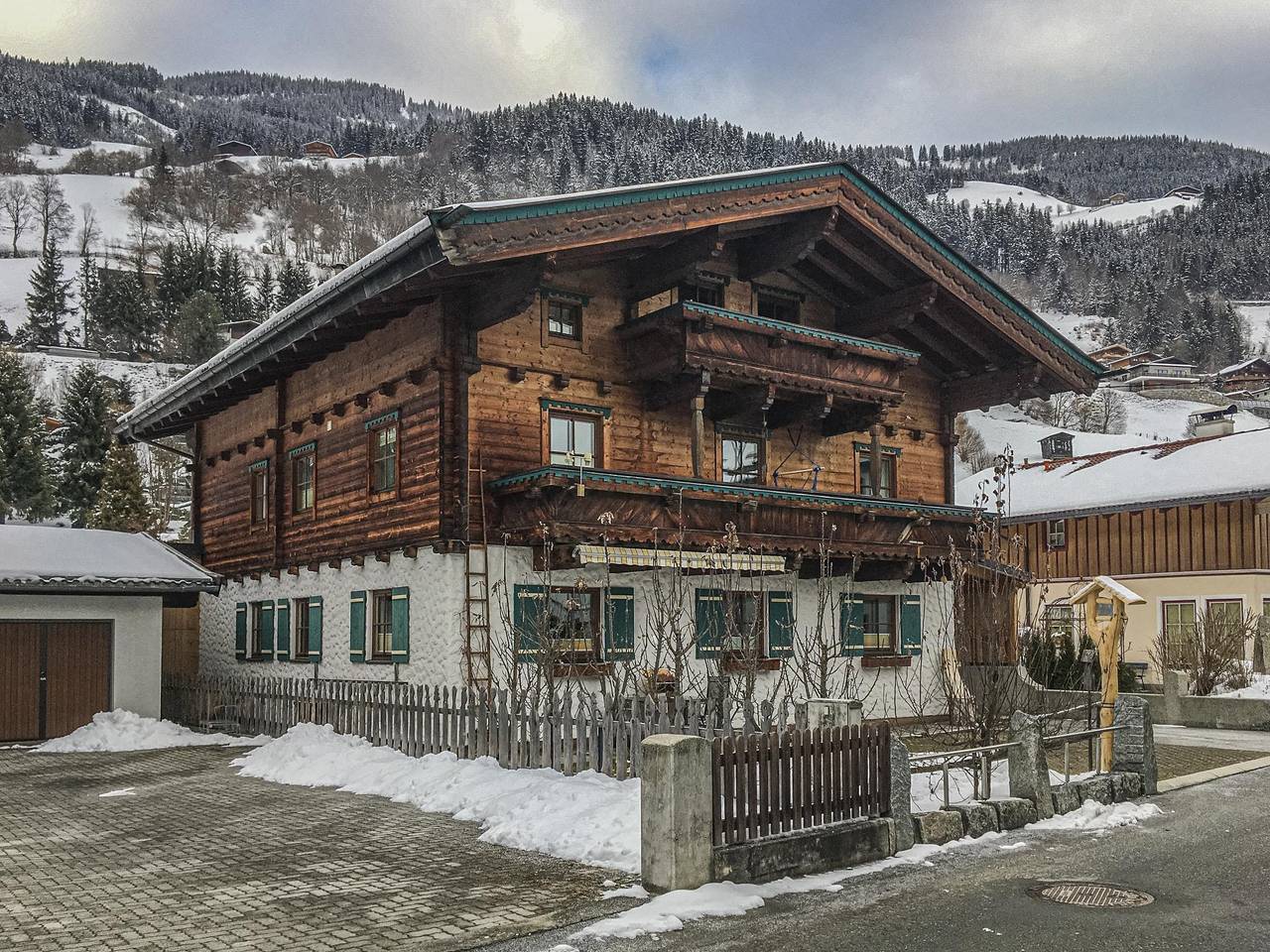 Geheel appartement, Gezellig appartement met terras, bij Bramberg in Bramberg am Wildkogel, Kitzbüheler Alpen