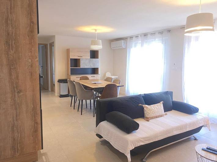 Location de vacances pour 6 personnes, avec jardin et terrasse, animaux acceptés à Montluel - 4