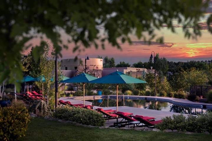 Resort para 4 personas, con jacuzzi y jardín además de sauna y piscina - 1