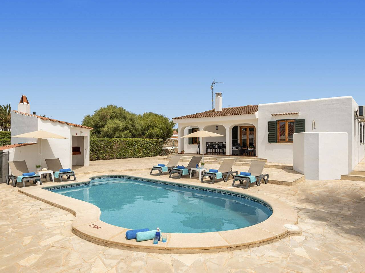 Villa luminosa para familias, Cala´n Blanes, 6 personas in Cala Blanes, Ciudadela