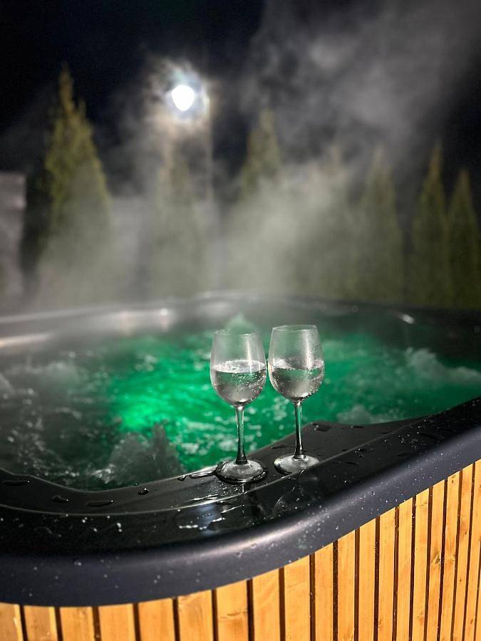 Domki Pod Łysicą- basen jacuzzi sauna in Województwo świętokrzyskie