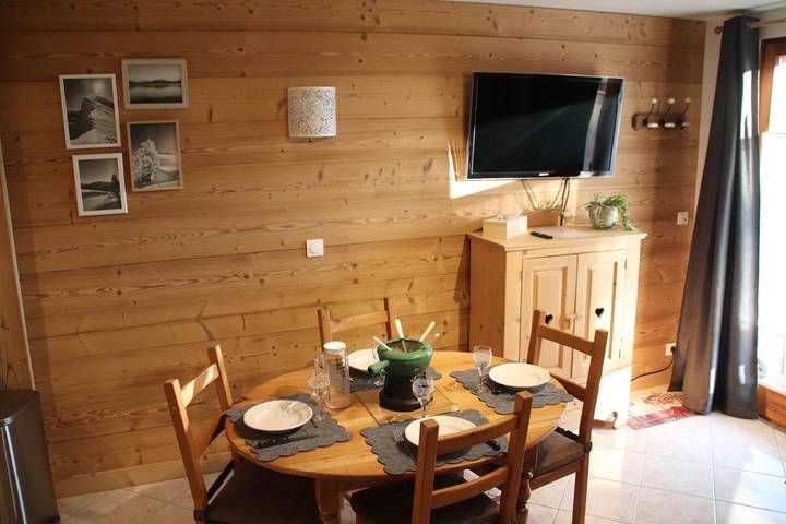 Gîte pour 4 personnes, avec Terrasse et Vue à Thônes