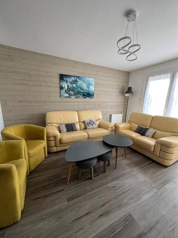 Location de vacances pour 10 personnes, avec jardin, animaux acceptés à Saint-Laurent-sur-Mer - 2