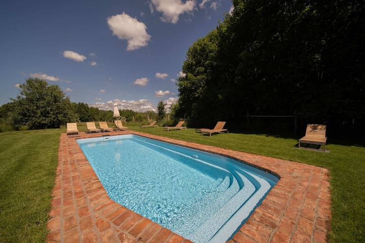 Vakantiehuis voor 10 personen, with Whirlpool and Tuin as well as Zwembad and Sauna in Polen
